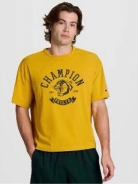 NWT Mens Champion Cougar Graphic T-Shirt
